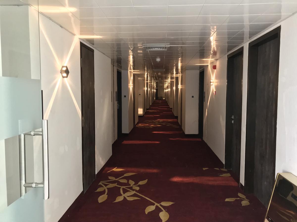 Regenta Central Hotel & Convention Centre Nagpur Luaran gambar