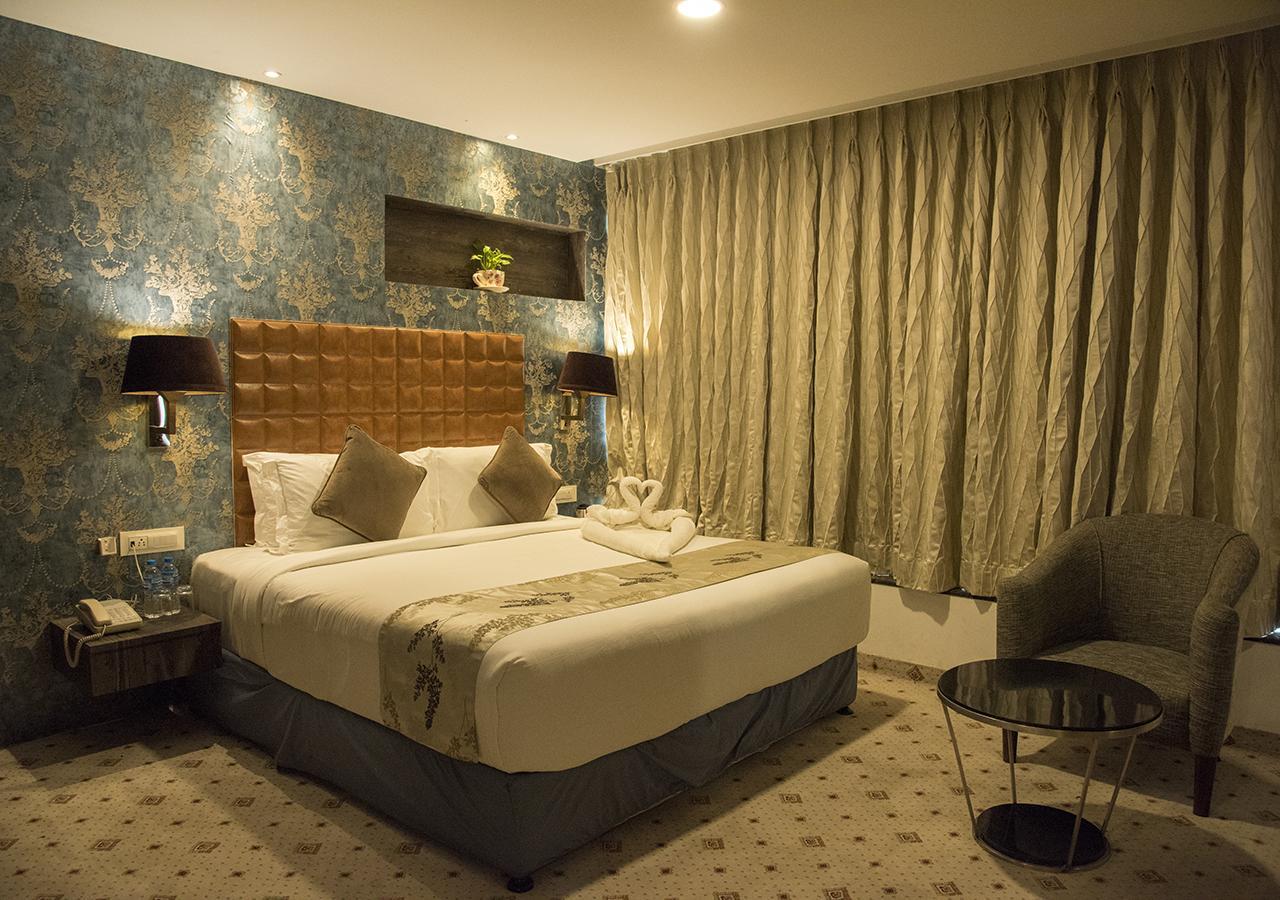 Regenta Central Hotel & Convention Centre Nagpur Luaran gambar