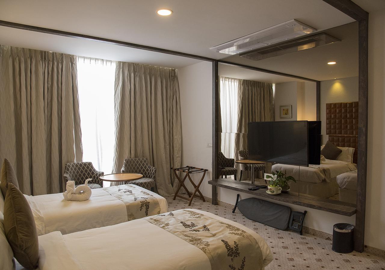 Regenta Central Hotel & Convention Centre Nagpur Luaran gambar