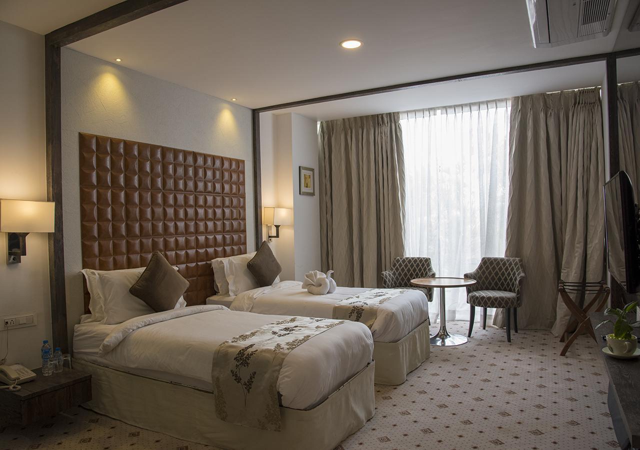 Regenta Central Hotel & Convention Centre Nagpur Luaran gambar