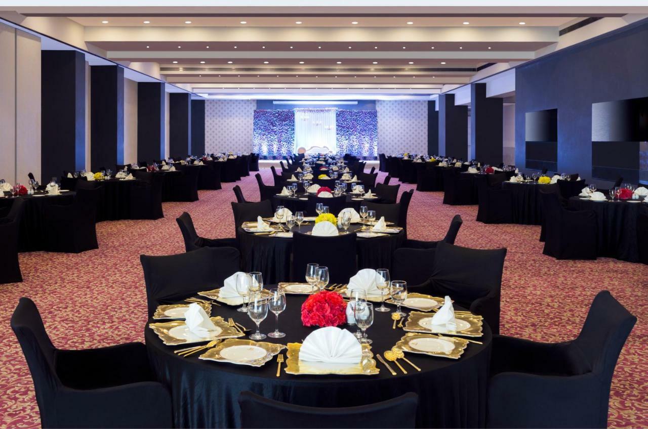 Regenta Central Hotel & Convention Centre Nagpur Luaran gambar